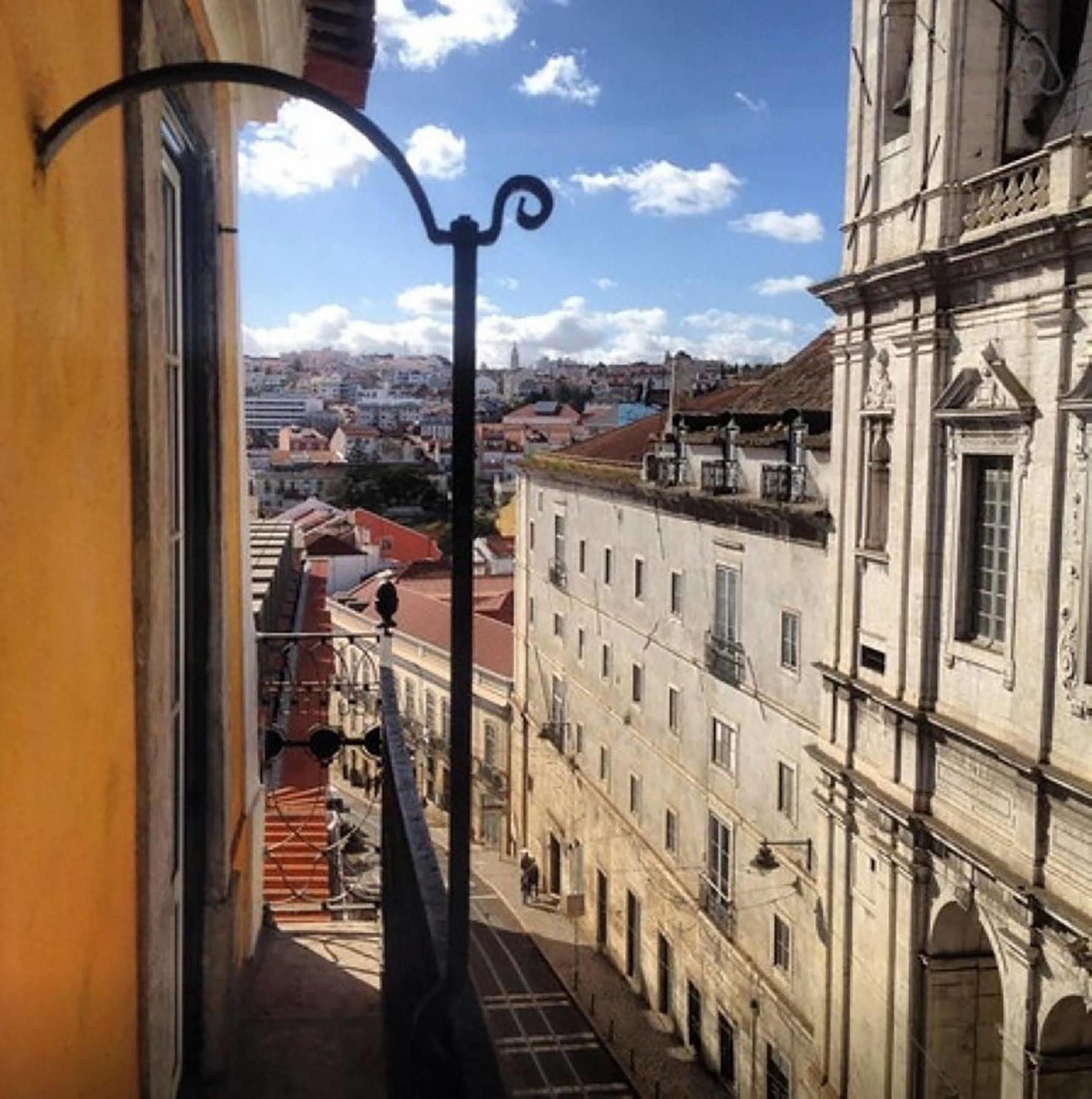 Locals & * Lissabon