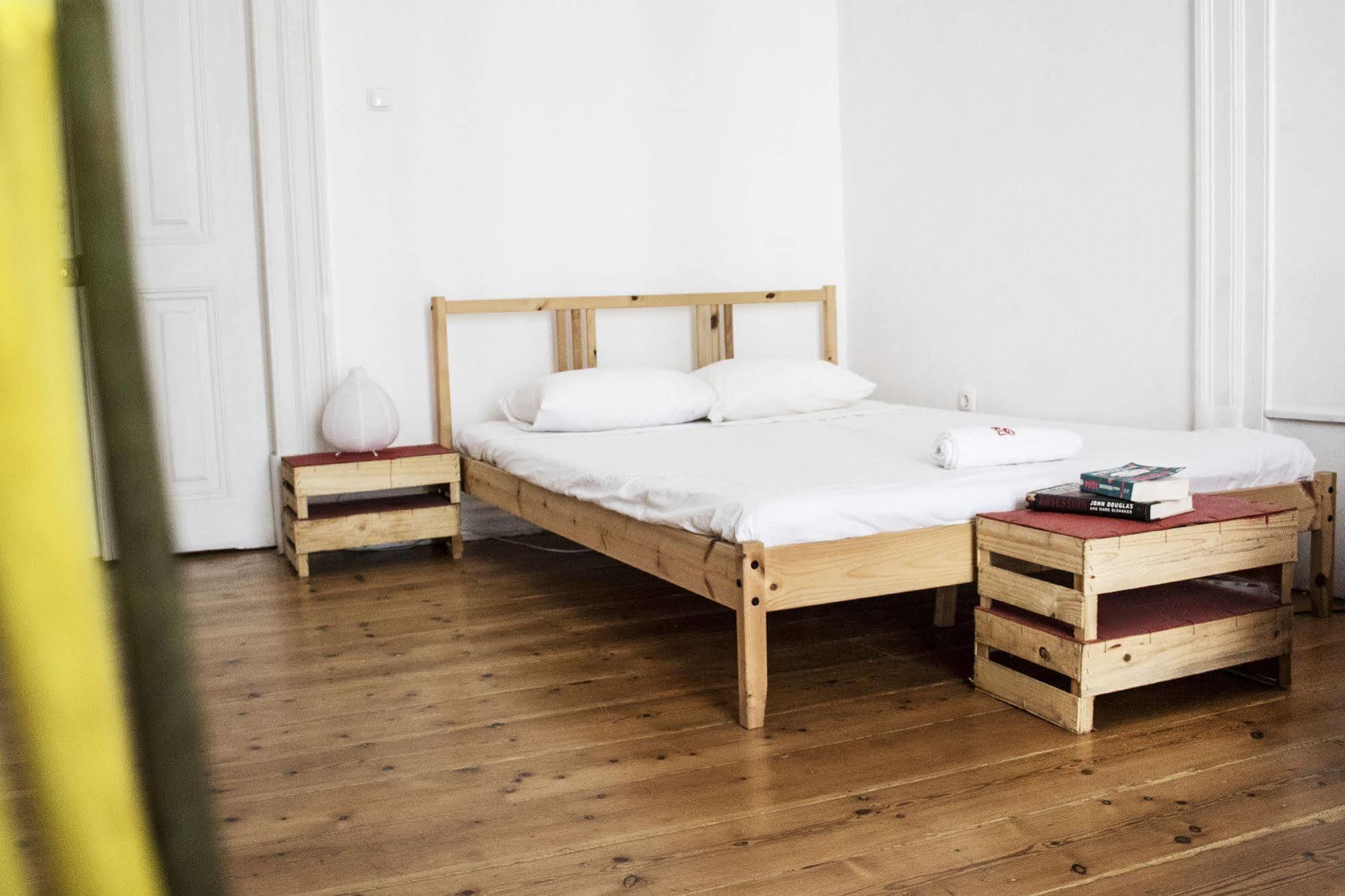 Locals & Hostel Lissabon